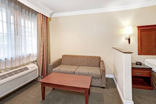 Imagen de la habitación del Hotel Super 8 By Wyndham Cypress Buena Park Area. Foto 5