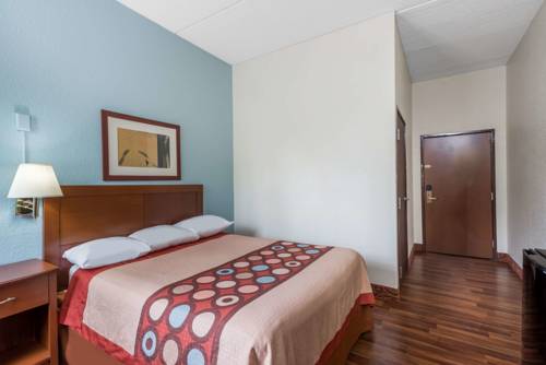 Imagen de la habitación del Hotel Super 8 By Wyndham Danbury. Foto 2