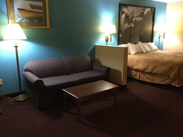 Imagen de la habitación del Hotel Super 8 By Wyndham Dania/fort Lauderdale Arpt. Foto 14