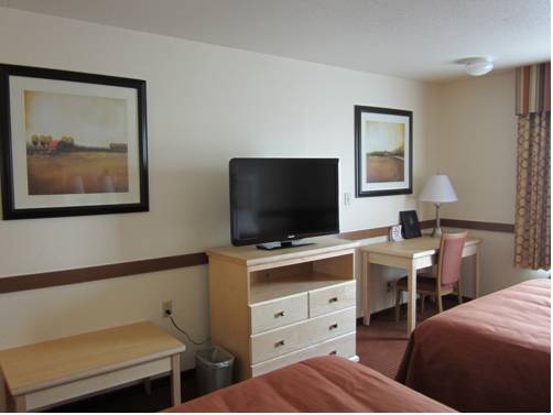 Imagen de la habitación del Hotel Super 8 By Wyndham Dawson Creek. Foto 6