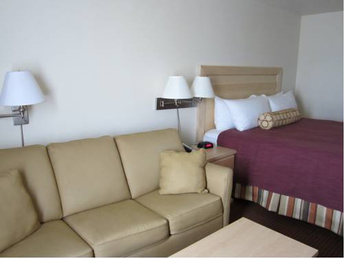 Imagen de la habitación del Hotel Super 8 By Wyndham Dawson Creek. Foto 12