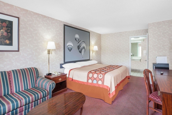 Imagen de la habitación del Hotel Super 8 By Wyndham Decatur Priceville. Foto 3