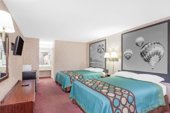 Imagen de la habitación del Hotel Super 8 By Wyndham Decatur Priceville. Foto 9
