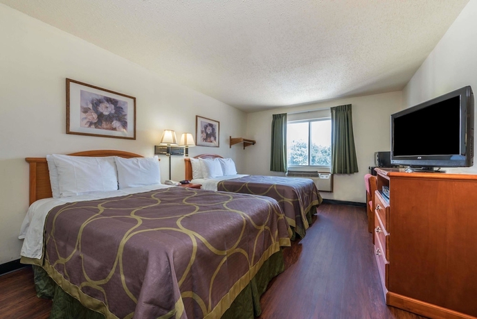 Imagen de la habitación del Hotel Super 8 By Wyndham Denton. Foto 6