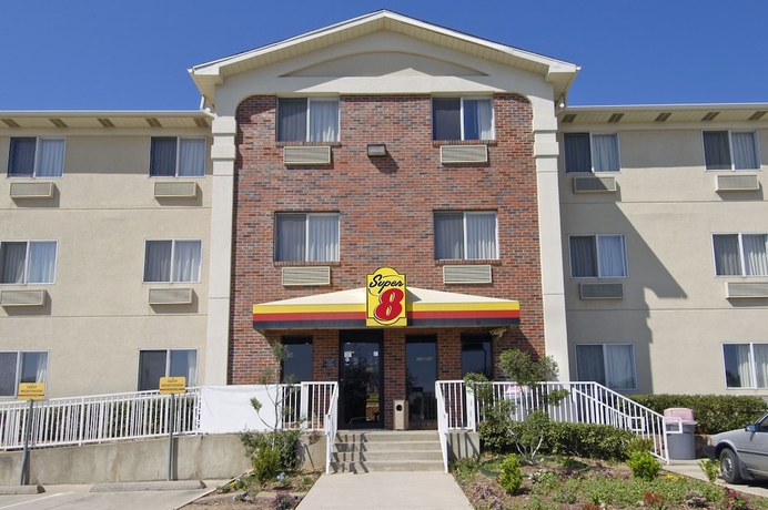 Imagen general del Hotel Super 8 By Wyndham Denton. Foto 2