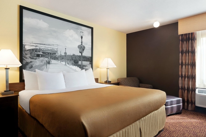 Imagen de la habitación del Hotel Super 8 By Wyndham Des Moines. Foto 3
