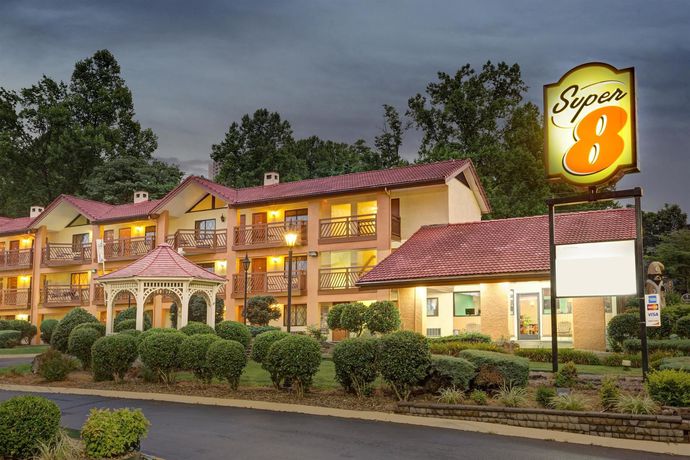 Imagen general del Hotel Super 8 By Wyndham Downtown Gatlinburg At Convention Center. Foto 3