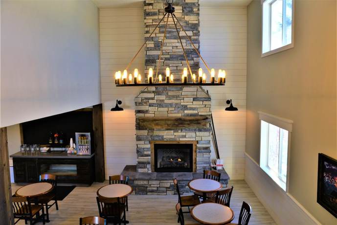Imagen de los interiores del Hotel Super 8 By Wyndham Driggs. Foto 20