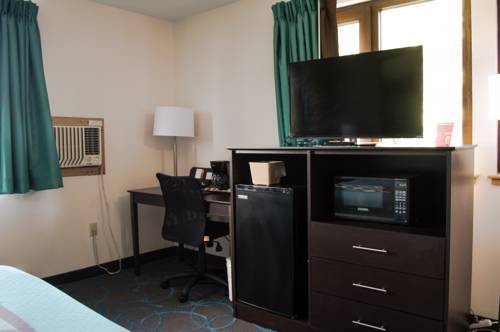 Imagen de la habitación del Hotel Super 8 By Wyndham Duluth. Foto 8