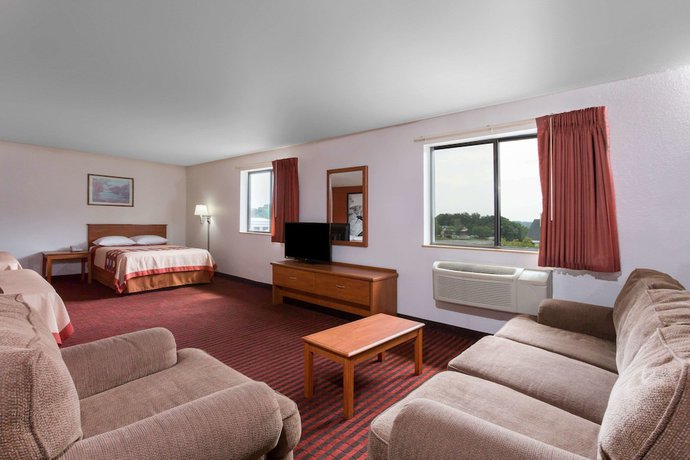 Imagen de la habitación del Hotel Super 8 By Wyndham Dumfries/quantico. Foto 5