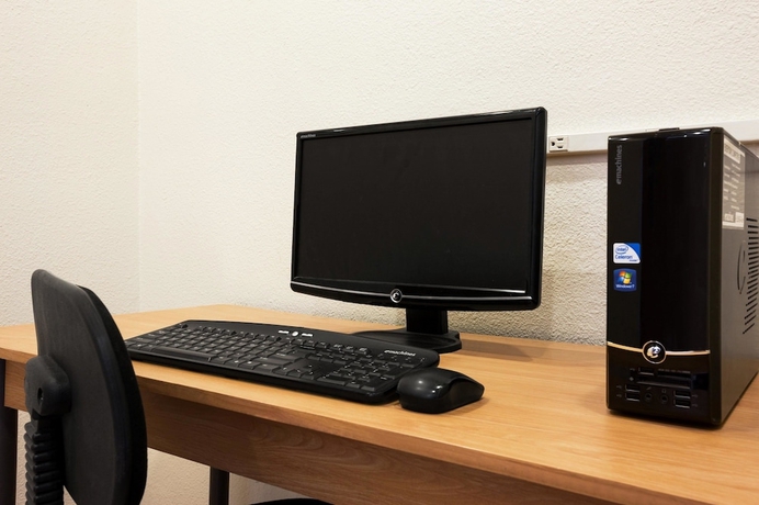 Imagen de los interiores del Hotel Super 8 By Wyndham Durango. Foto 18