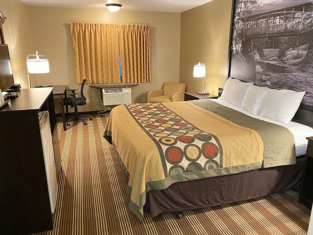 Imagen de la habitación del Hotel Super 8 By Wyndham Eau Claire Wi. Foto 6