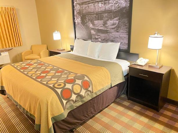 Imagen general del Hotel Super 8 By Wyndham Eau Claire Wi. Foto 1