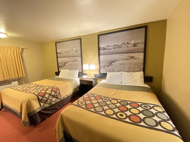 Imagen de la habitación del Hotel Super 8 By Wyndham Eau Claire Wi. Foto 8