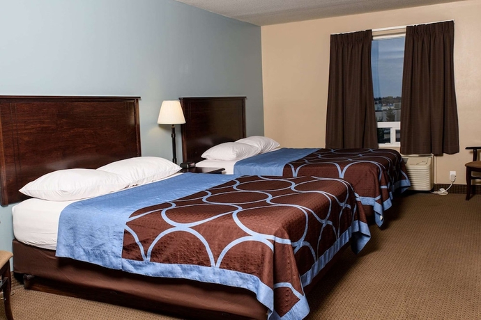 Imagen de la habitación del Hotel Super 8 By Wyndham Edmonton South. Foto 11