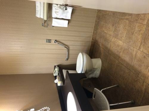 Imagen de la habitación del Hotel Super 8 By Wyndham Edson. Foto 4
