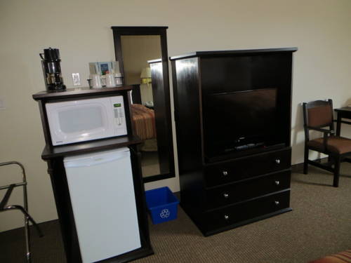 Imagen de la habitación del Hotel Super 8 By Wyndham Edson. Foto 13