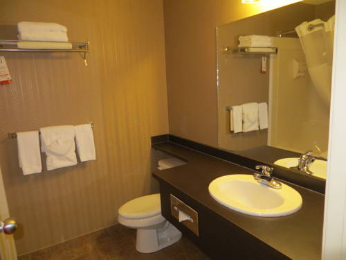 Imagen de la habitación del Hotel Super 8 By Wyndham Edson. Foto 14