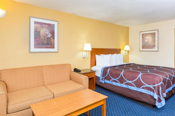 Imagen de la habitación del Hotel Super 8 By Wyndham El Cajon/san Diego. Foto 8