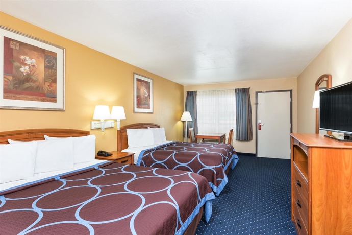 Imagen de la habitación del Hotel Super 8 By Wyndham El Cajon/san Diego. Foto 14