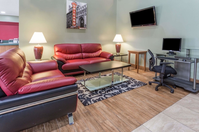 Imagen de los interiores del Hotel Super 8 By Wyndham Elgin. Foto 17