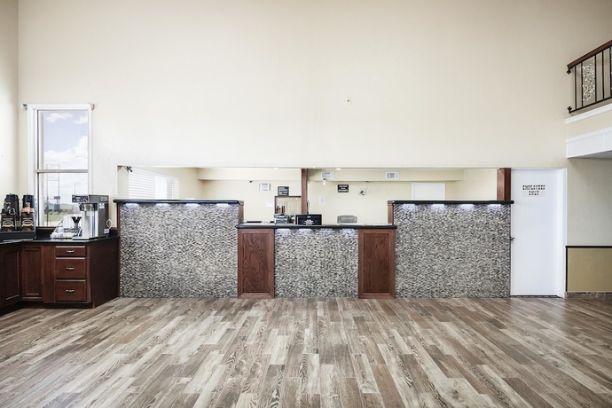 Imagen de los interiores del Hotel Super 8 By Wyndham Elk City. Foto 16