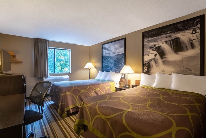 Imagen de la habitación del Hotel Super 8 By Wyndham Elkins. Foto 7