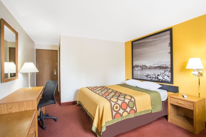 Imagen de la habitación del Hotel Super 8 By Wyndham Elko. Foto 9