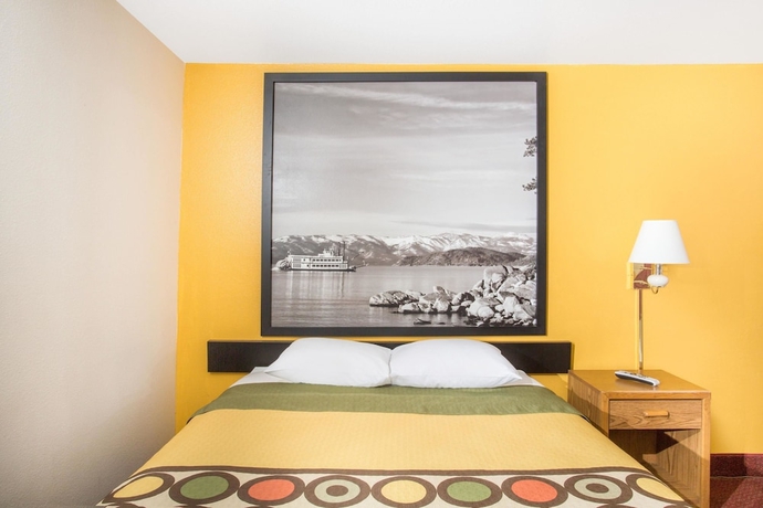 Imagen de la habitación del Hotel Super 8 By Wyndham Elko. Foto 10