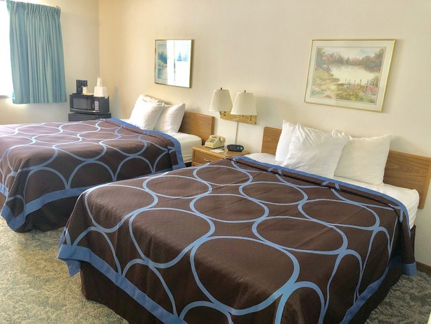 Imagen de la habitación del Hotel Super 8 By Wyndham Escanaba. Foto 5