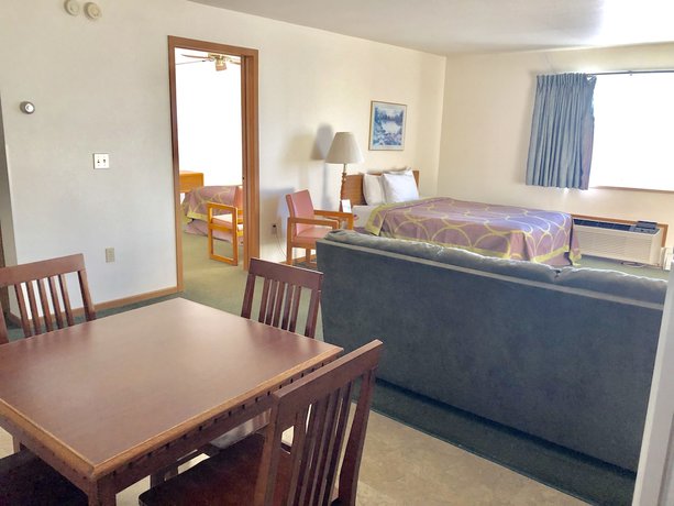 Imagen de la habitación del Hotel Super 8 By Wyndham Escanaba. Foto 9