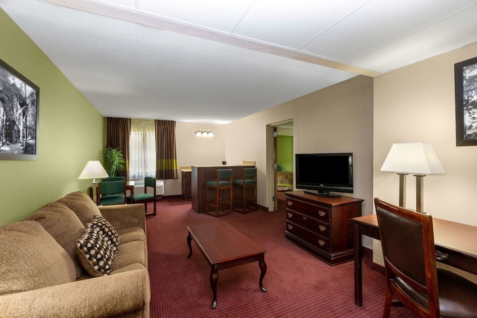 Imagen de la habitación del Hotel Super 8 By Wyndham Eureka Springs. Foto 2