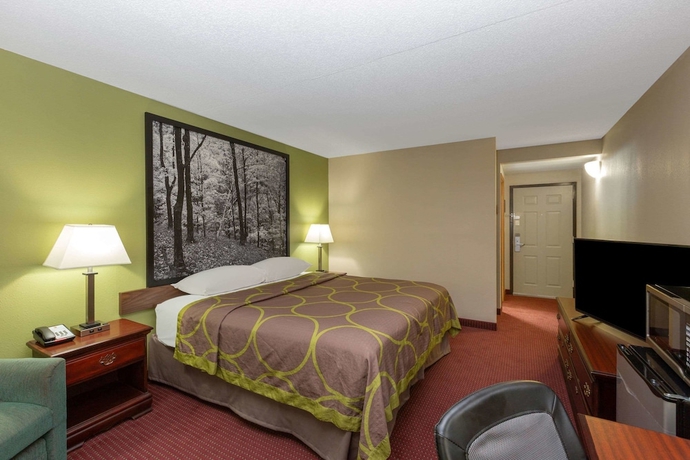 Imagen de la habitación del Hotel Super 8 By Wyndham Eureka Springs. Foto 4