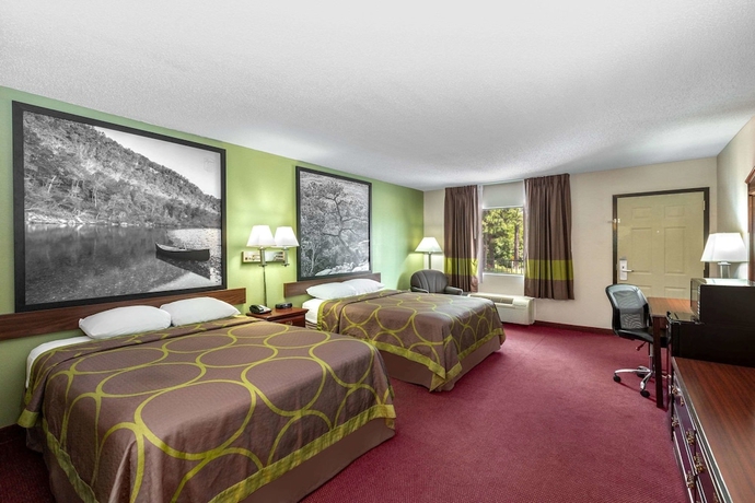 Imagen de la habitación del Hotel Super 8 By Wyndham Eureka Springs. Foto 8