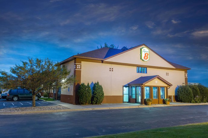 Imagen general del Hotel Super 8 By Wyndham Fairmont, Fairmont. Foto 3