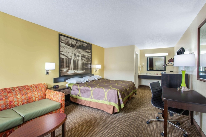 Imagen de la habitación del Hotel Super 8 By Wyndham Florence. Foto 5