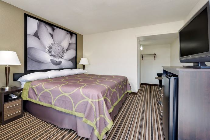 Imagen de la habitación del Hotel Super 8 By Wyndham Florence, Florence. Foto 10