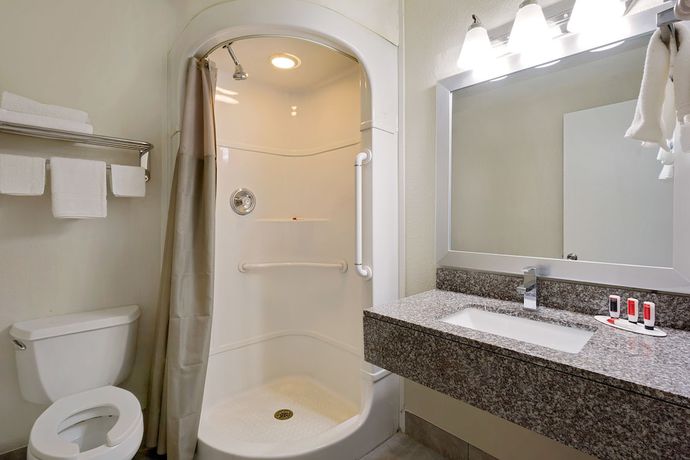 Imagen de la habitación del Hotel Super 8 By Wyndham Florence, Florence. Foto 11