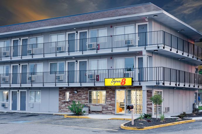 Imagen general del Hotel Super 8 By Wyndham Florence, Florence. Foto 2