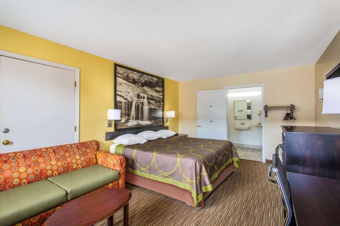 Imagen de la habitación del Hotel Super 8 By Wyndham Florence, North Gate. Foto 13