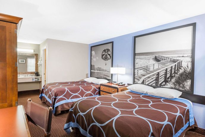 Imagen de la habitación del Hotel Super 8 By Wyndham Foley. Foto 3
