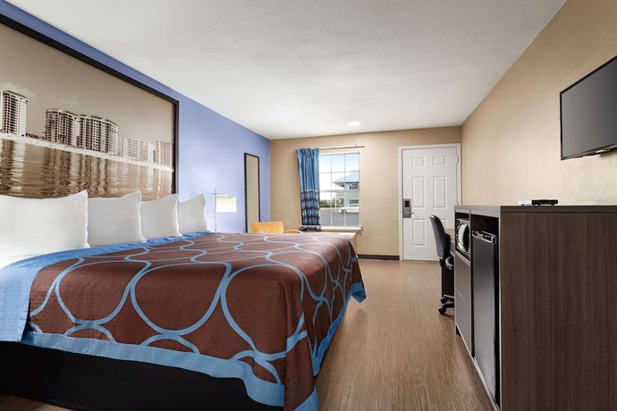 Imagen de la habitación del Hotel Super 8 By Wyndham Foley. Foto 13