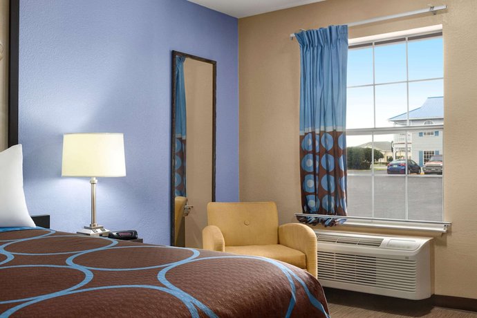 Imagen de la habitación del Hotel Super 8 By Wyndham Foley. Foto 17