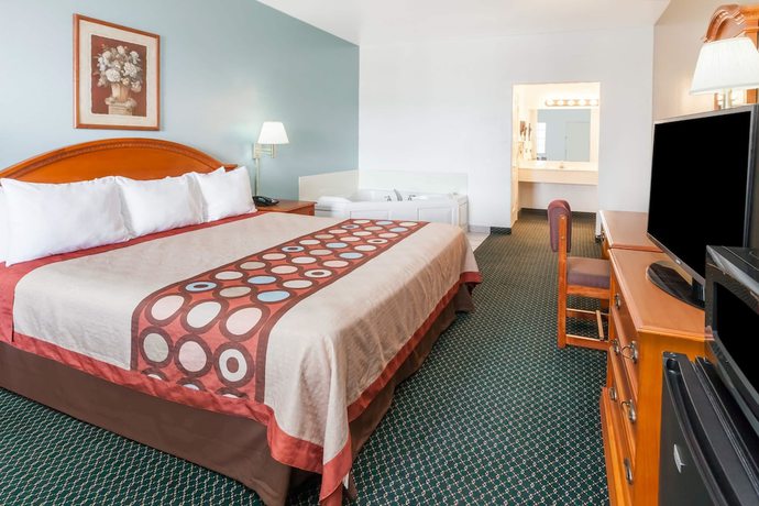 Imagen de la habitación del Hotel Super 8 By Wyndham Forney/east Dallas. Foto 9