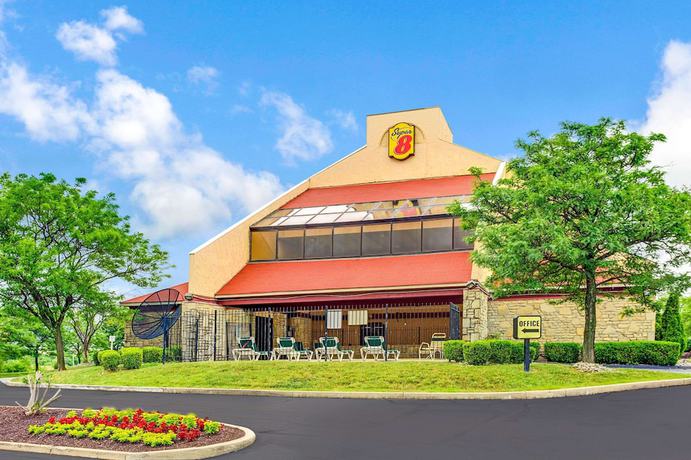 Imagen general del Hotel Super 8 By Wyndham Fort Mitchell Cincinnati Area. Foto 1