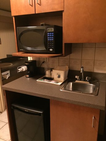 Imagen de la habitación del Hotel Super 8 By Wyndham Fort Nelson Bc. Foto 2