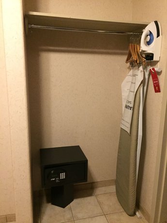 Imagen de la habitación del Hotel Super 8 By Wyndham Fort Nelson Bc. Foto 4