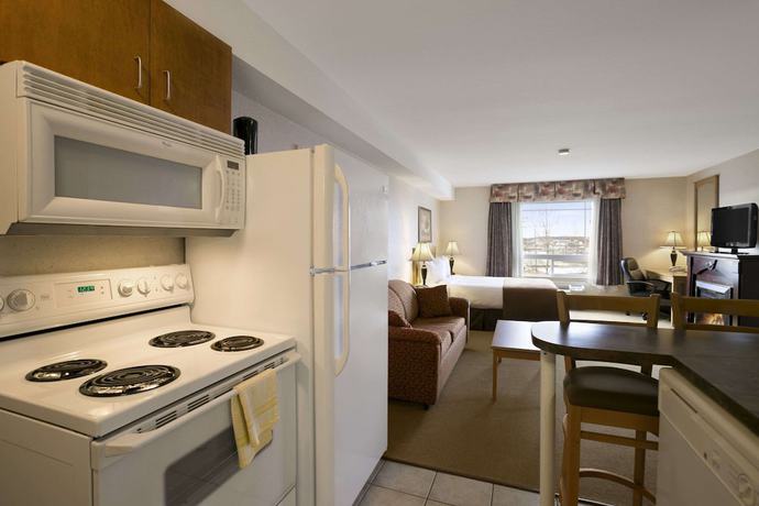 Imagen de la habitación del Hotel Super 8 By Wyndham Fort Nelson Bc. Foto 7