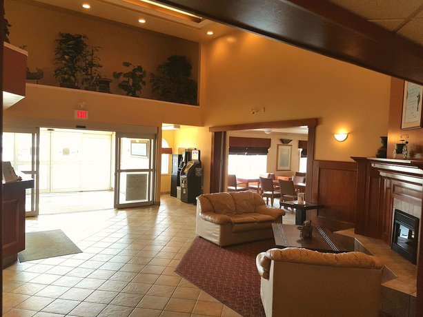 Imagen de los interiores del Hotel Super 8 By Wyndham Fort Nelson Bc. Foto 20
