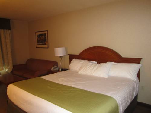 Imagen de la habitación del Hotel Super 8 By Wyndham Fort St. John Bc. Foto 2